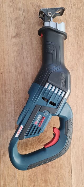 Sierra de sable Bosch GSA 18V-32