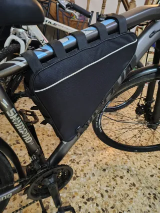 Bicicleta Eléctrica con Bolsa