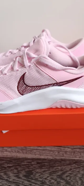 Zapatillas Nike Rosas y Blancas