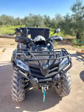 Quad CForce 450 S 4x4 + baúl