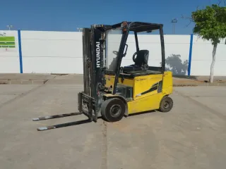 Carretilla elevadora eléctrica Hyundai