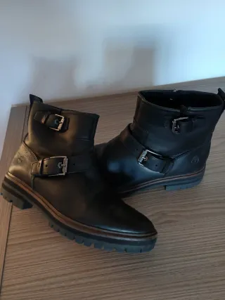 Stivaletti Timberland neri con fibbie