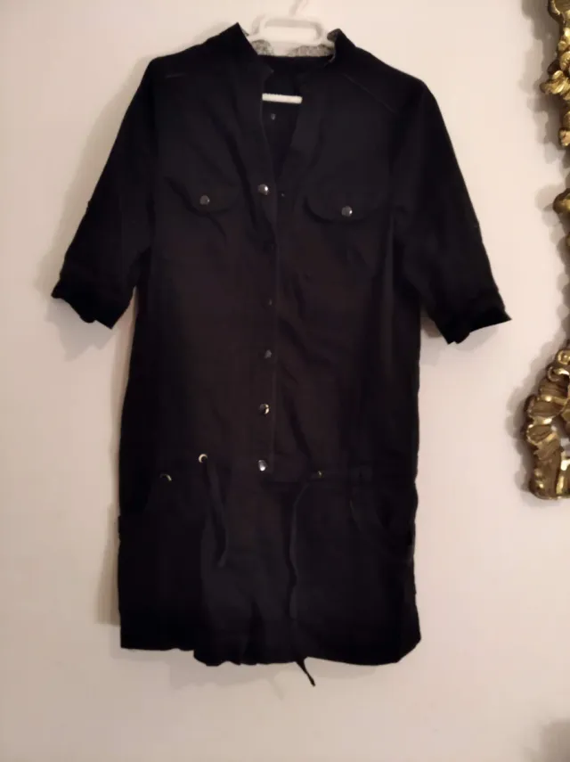 Mono negro con cordón