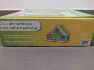Casa de muñecas Play Junior Lidl con familia. 5en1