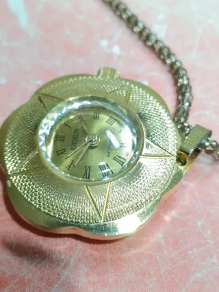 Orologio pendente Aseikon anni 60