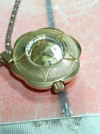 Orologio pendente Aseikon anni 60