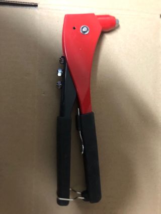 Remachadora MOB 9350