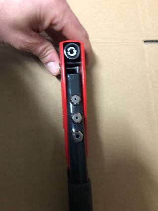 Remachadora MOB 9350