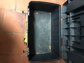 Carro de herramientas con ruedas