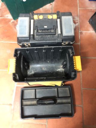 Carro de herramientas con ruedas