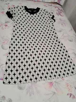 Vestido Zara estampado geométrico
