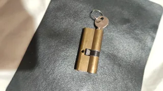Bombín para cerradura con llave