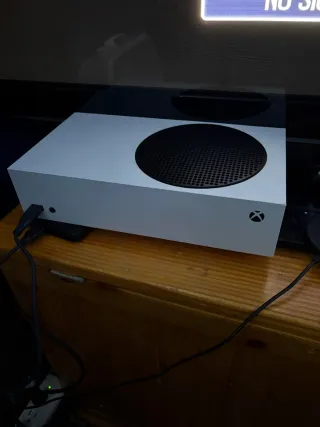 Xbox Series S con mando con palancas