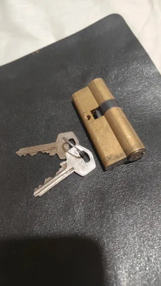 Bombín Cerradura con 2 Llaves