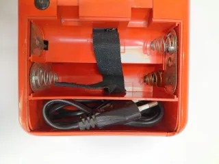 Radio Cubo Brionvega TS 505A rossa funzionante!