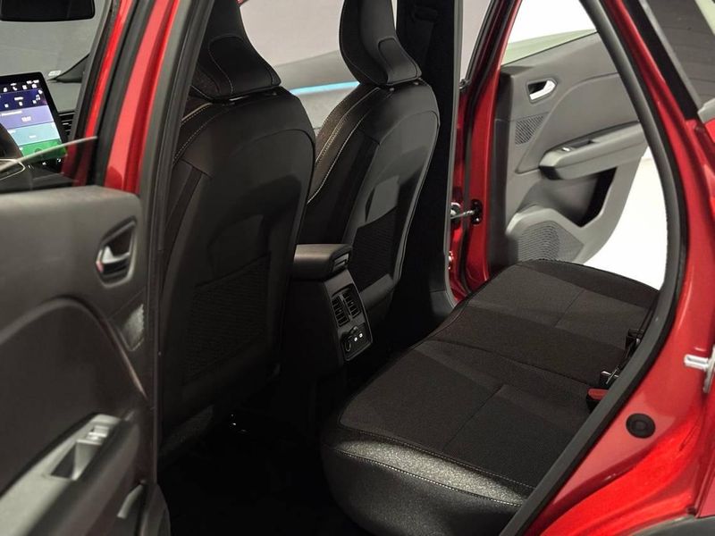 Renault Captur 2025, foto 14