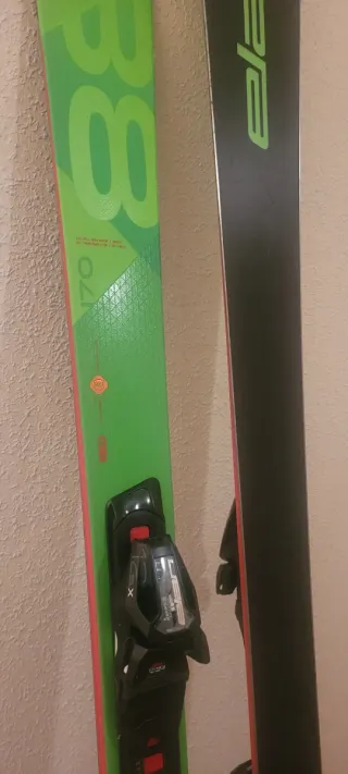 Esquís Elan 170cm, polivalente.