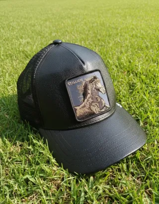 Gorra Stallion Cuero Negra