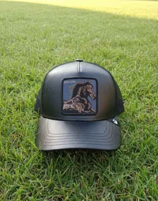 Gorra Stallion Cuero Negra