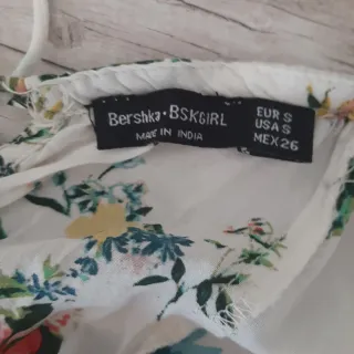 Mono corto Bershka floral
