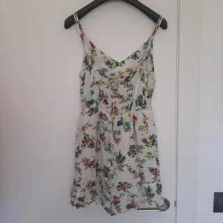 Mono corto Bershka floral