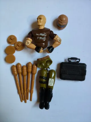 Gi Joe Salvo despiezada figura y accesorios