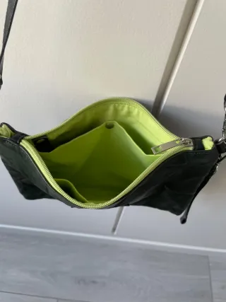 NUEVO. Bolso Piel Pistachito Verde