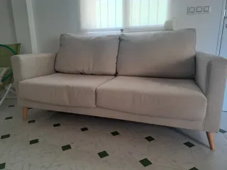 URGE VENDER. Sofá beige 195cm prácticamente a estr