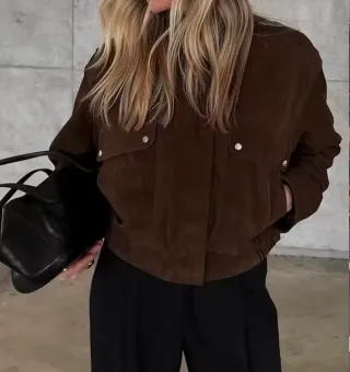 Chaqueta marrón efecto ante