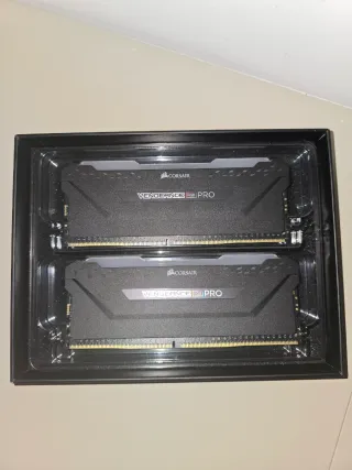 Corsair Vengeance Pro 2x8GB DDR4 RGB