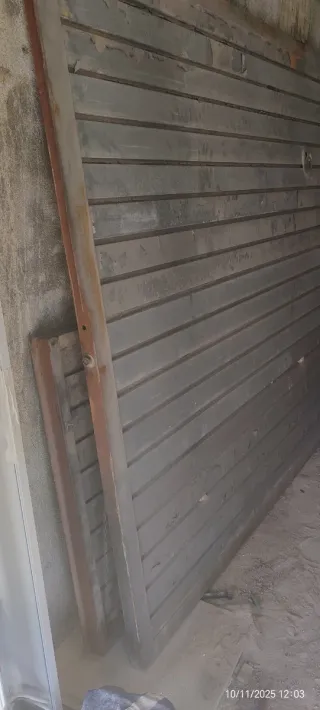 Puerta corredera/basculante metálica