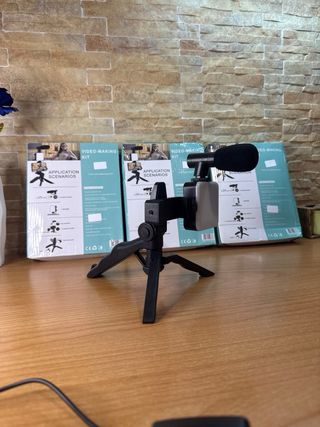 Kit Video Smartphone Treppiede Luce Microfono