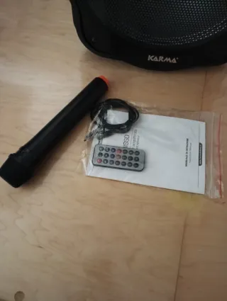 Altavoz Karma 500W 12 con micrófono