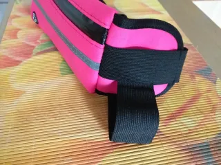 Riñonera deportiva fucsia sin estrenar