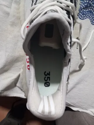 Yeezy Boost 350 V2 Zebra