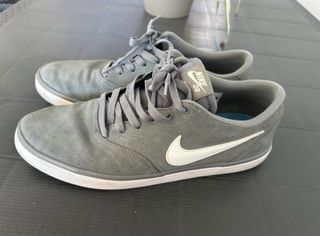 Zapatillas Nike SB grises