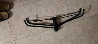 Piede per albero di Natale in metallo nero