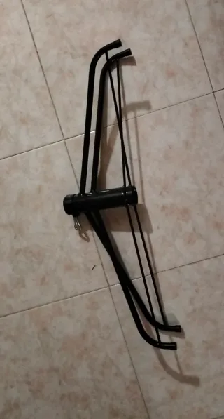 Piede per albero di Natale in metallo nero