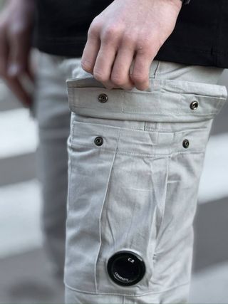 “NUEVO” Pantalones Cargo de C.P. Company Grises