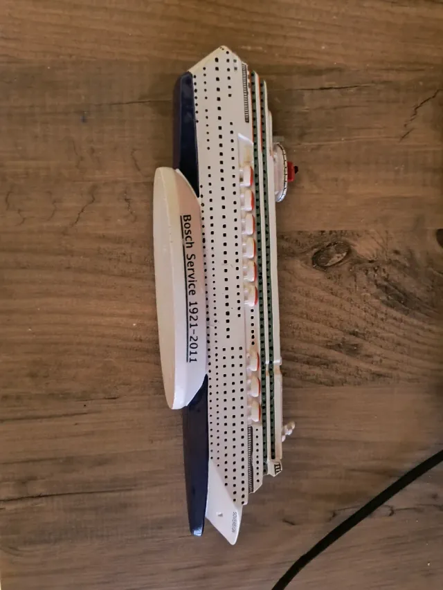 Modello di nave da crociera Bosch Service