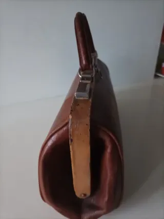Maletín antiguo barbero cuero marrón
