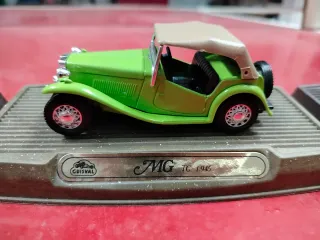 Colección 8 Coches Antiguos Guisval