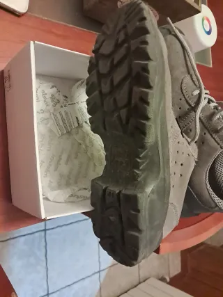 Zapatos de seguridad grises