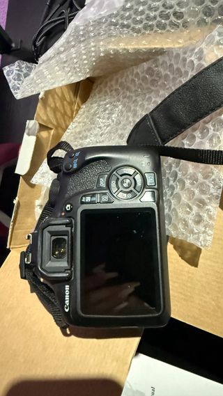 Canon EOS 1300D + Objetivo 50mm f/1.8