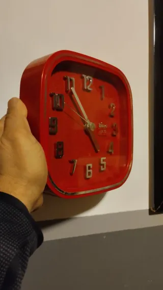 Orologio da parete bino rosso