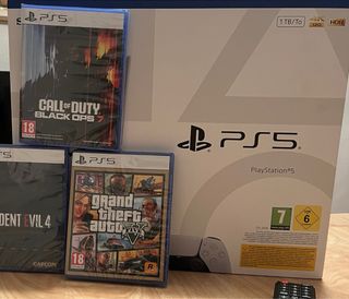PlayStation 5 con 3 juegos control o mando portati