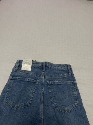 Pantalones vaqueros Zara azules