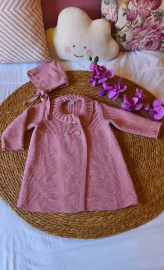 Abrigo de punto para bebé con gorrito