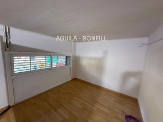 Local comercial en alquiler en La Nova Esquerra de l'Eixample en Barcelona