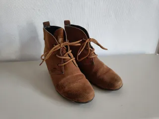 Botines Geox ante camel